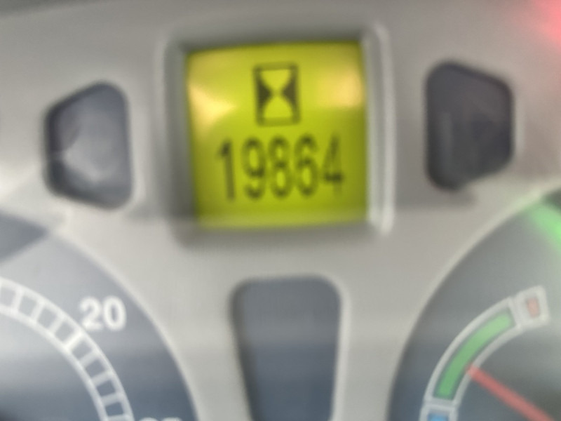 New Holland T7.210 - Трактор: фото 5 New Holland T7.210 - Трактор: фото 5