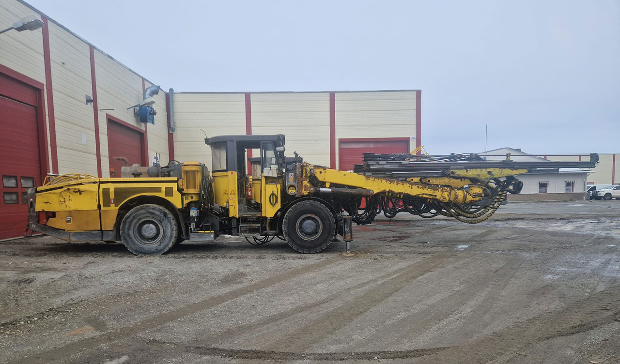 Atlas Copco E2C - Установка для горизонтального буріння: фото 1 Atlas Copco E2C - Установка для горизонтального буріння: фото 1