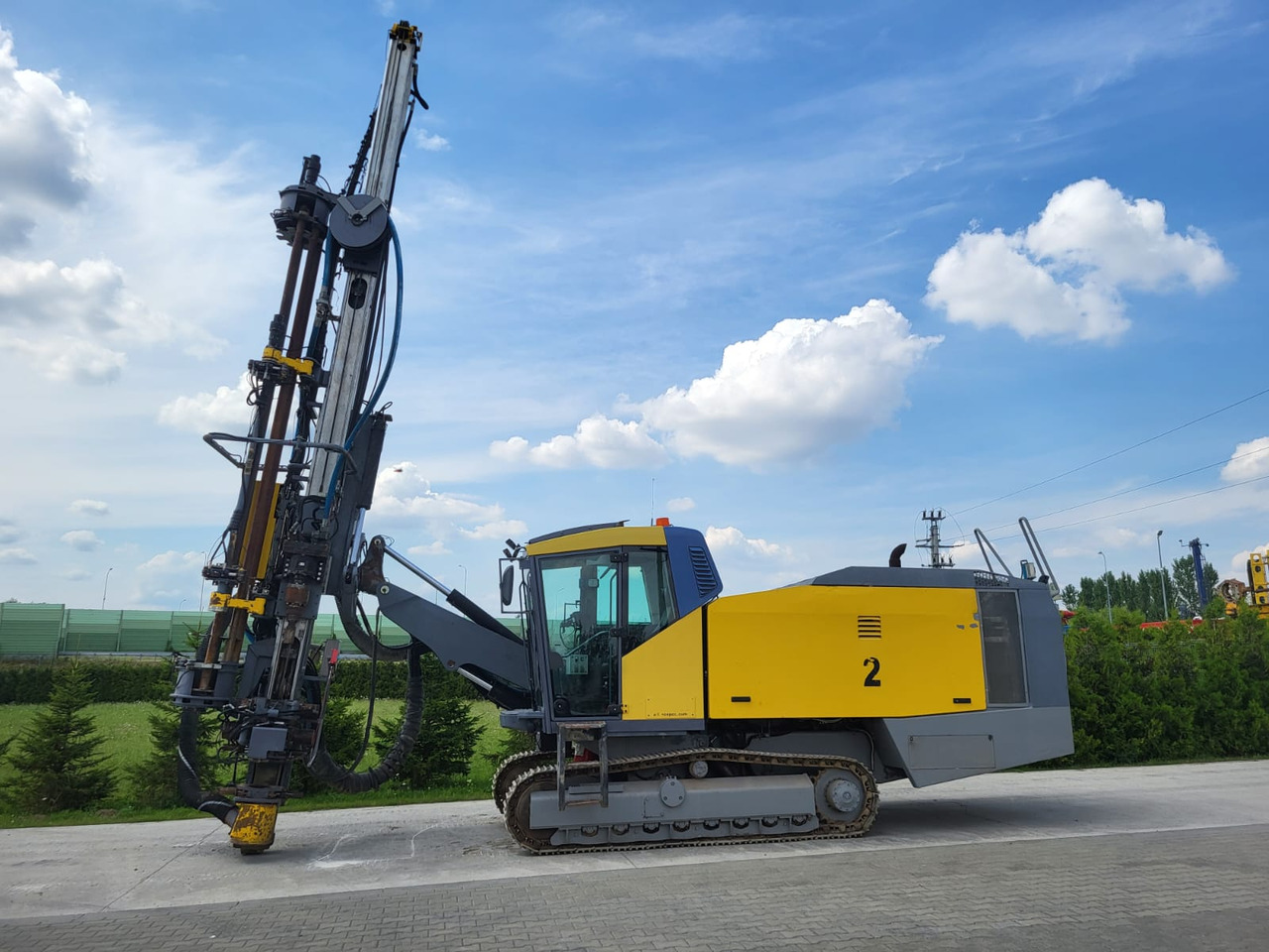 Atlas Copco ROC L6 (25)-44 - Бурова установка: фото 1 Atlas Copco ROC L6 (25)-44 - Бурова установка: фото 1