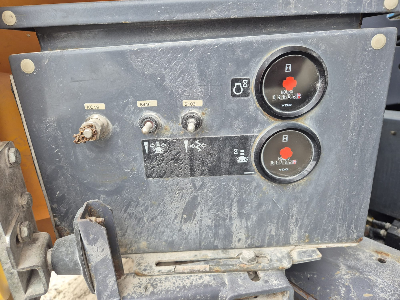 Бурова установка Atlas Copco ROC T15: фото 7