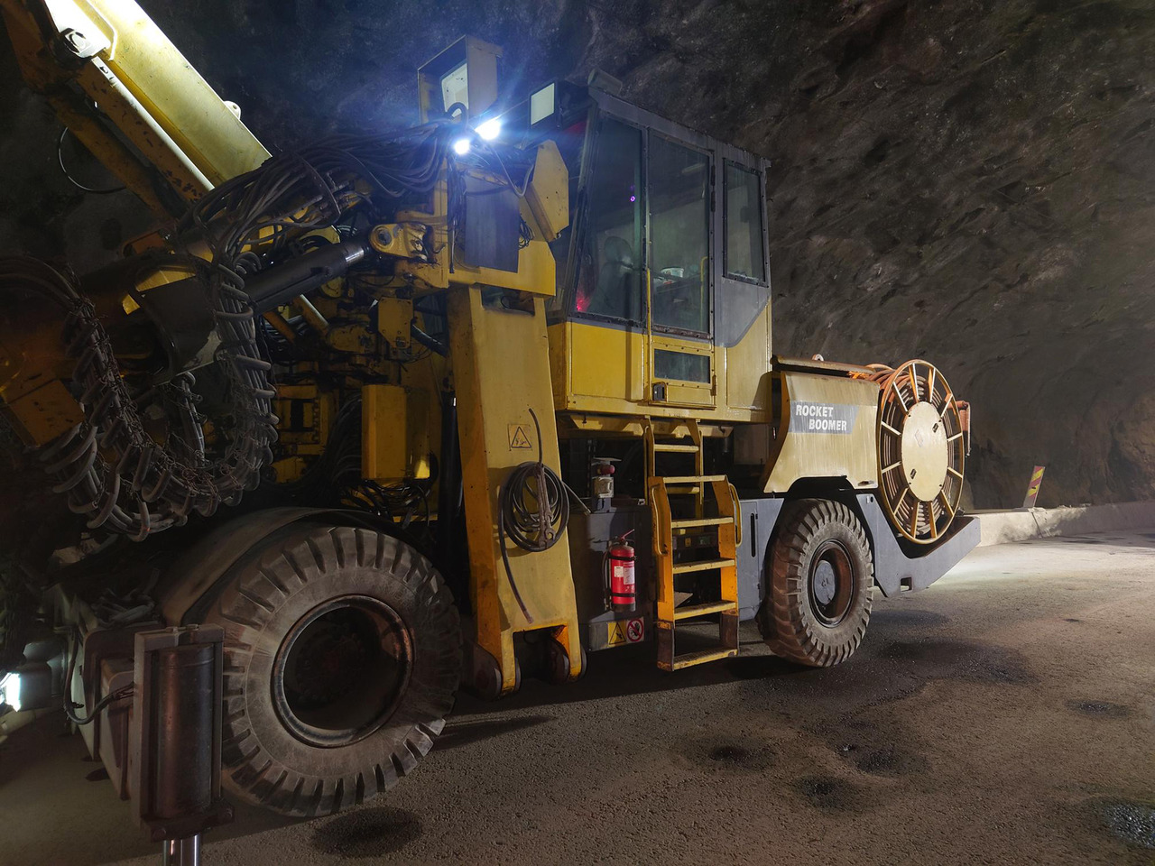 Atlas Copco WL3C - Гірничодобувна техніка: фото 3 Atlas Copco WL3C - Гірничодобувна техніка: фото 3
