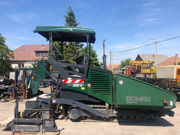 Bomag BF 300 P - Асфальтоукладач: фото 2 Bomag BF 300 P - Асфальтоукладач: фото 2