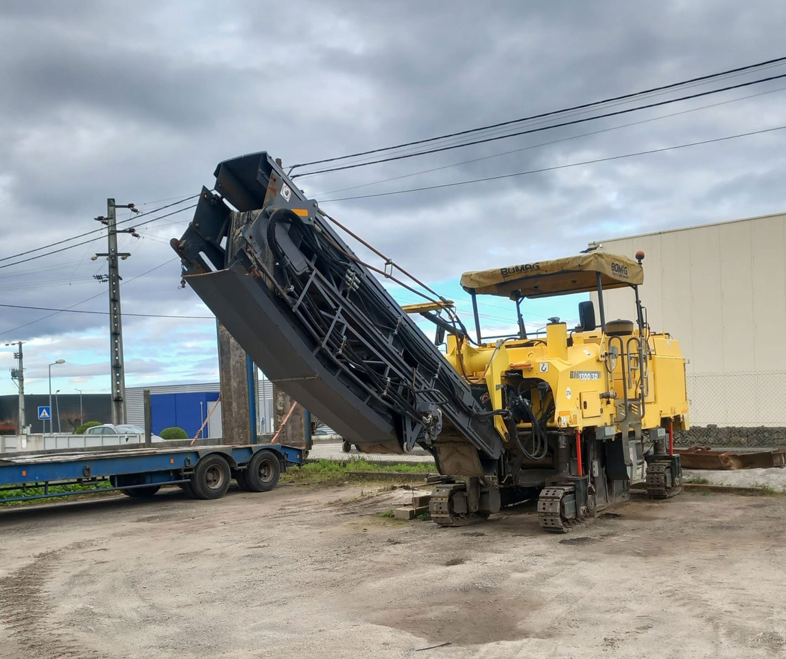 Bomag BM 1300/30 - Дорожня фреза: фото 2 Bomag BM 1300/30 - Дорожня фреза: фото 2