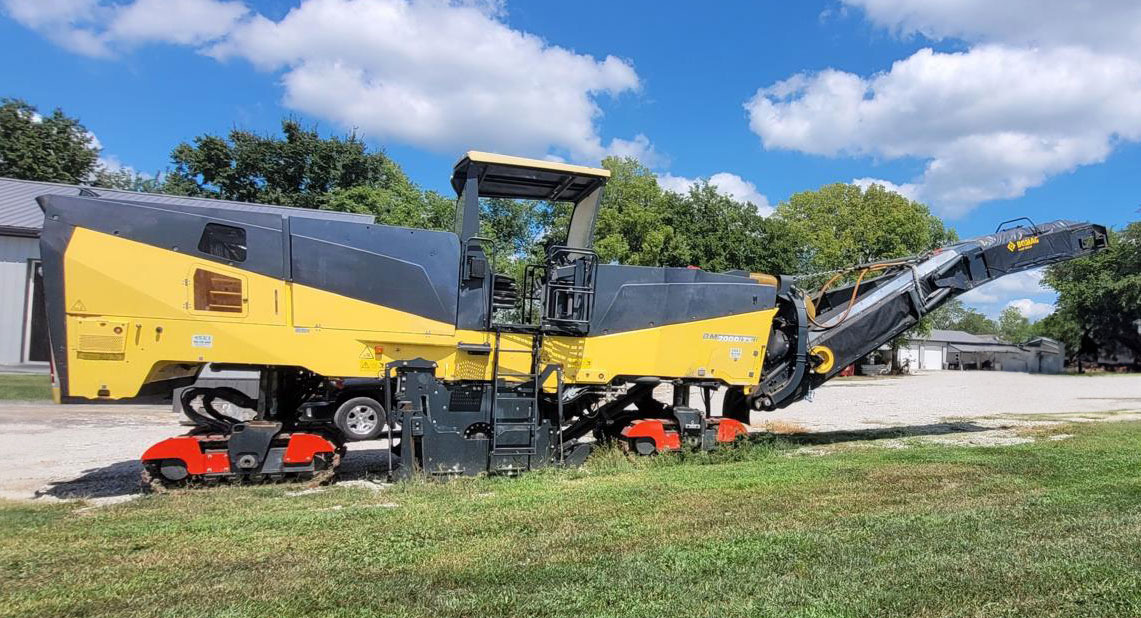 Bomag BM 2000/75 - Дорожня фреза: фото 3 Bomag BM 2000/75 - Дорожня фреза: фото 3