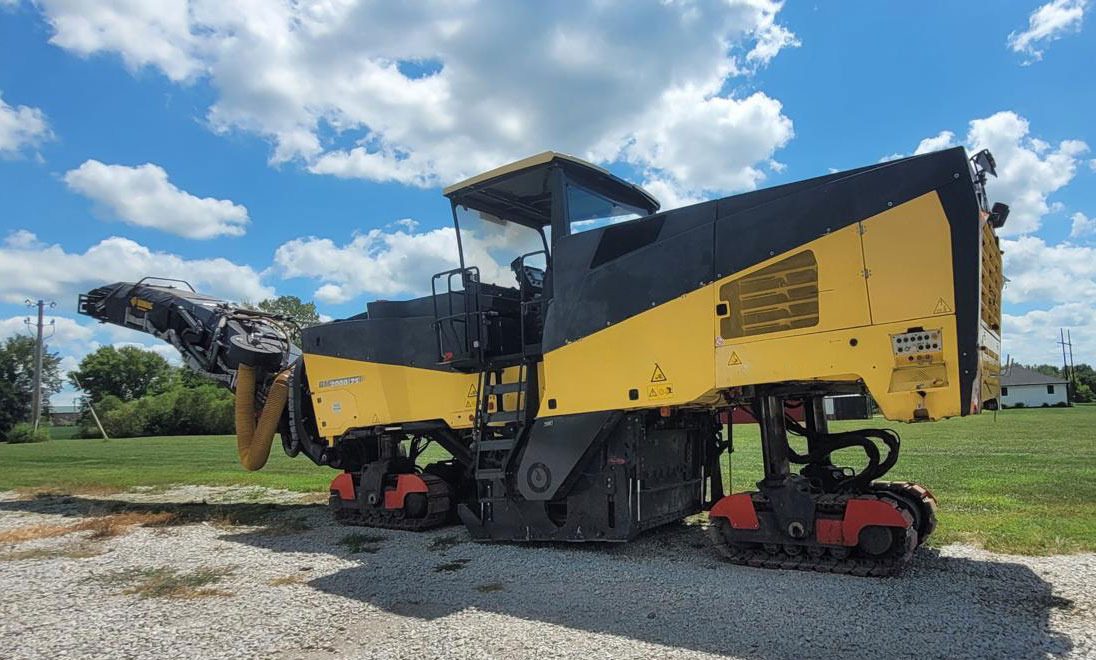 Bomag BM 2000/75 - Дорожня фреза: фото 2 Bomag BM 2000/75 - Дорожня фреза: фото 2