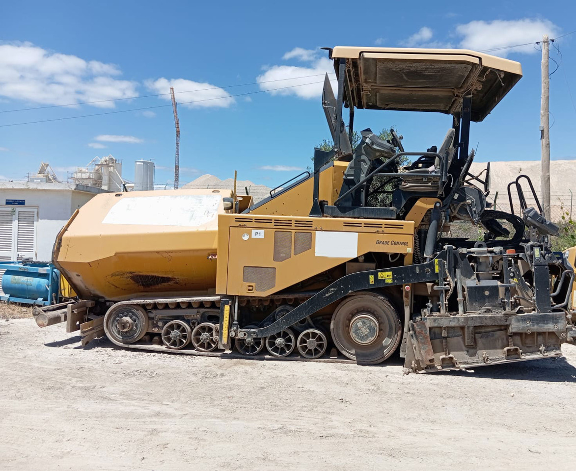 Caterpillar AP655F - Асфальтоукладач: фото 1 Caterpillar AP655F - Асфальтоукладач: фото 1
