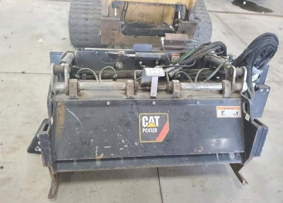 Caterpillar PC412B - Дорожня фреза: фото 1 Caterpillar PC412B - Дорожня фреза: фото 1