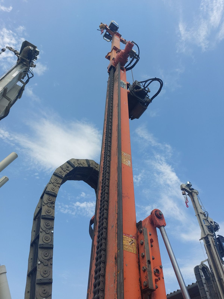 Comacchio GEO 305 - Бурова установка: фото 3 Comacchio GEO 305 - Бурова установка: фото 3