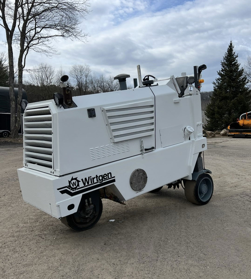 Ditch Witch W 500 - Дорожня фреза: фото 3 Ditch Witch W 500 - Дорожня фреза: фото 3