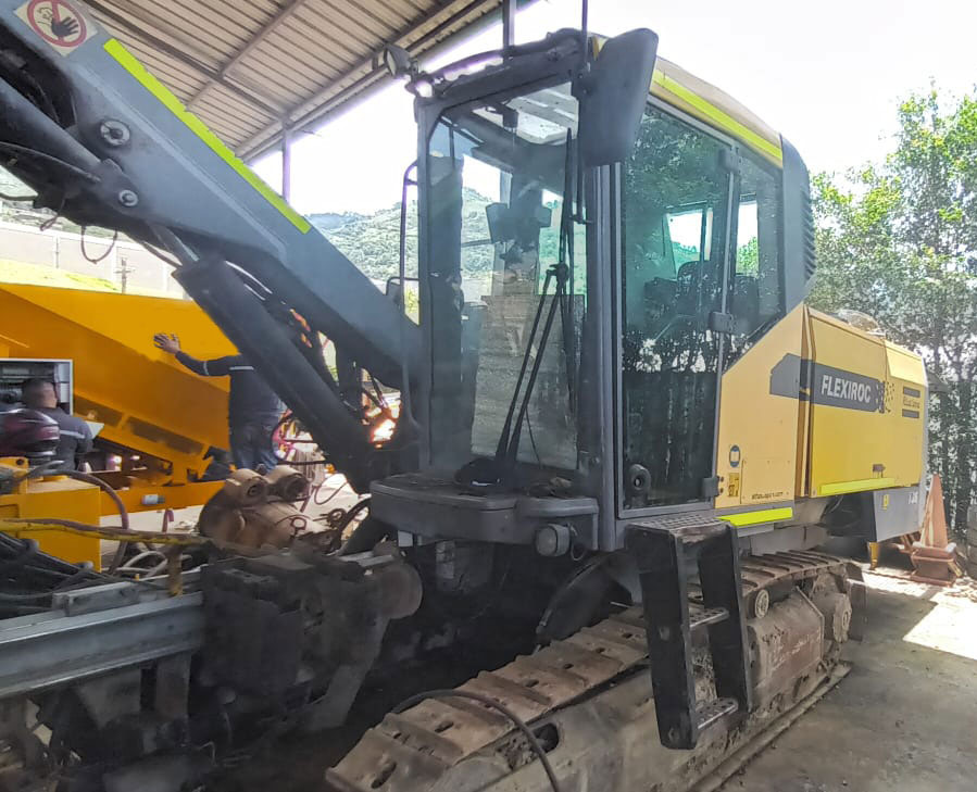 Epiroc FlexiRoc T35-11 - Бурова установка: фото 1 Epiroc FlexiRoc T35-11 - Бурова установка: фото 1