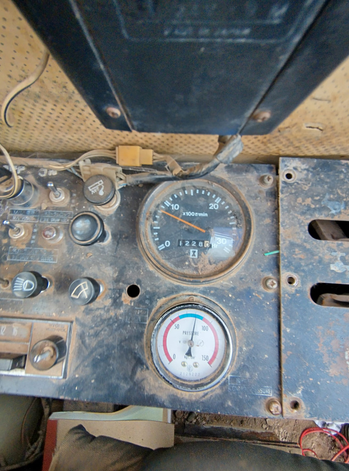 IHI CCH300T - Гусеничний кран: фото 5 IHI CCH300T - Гусеничний кран: фото 5