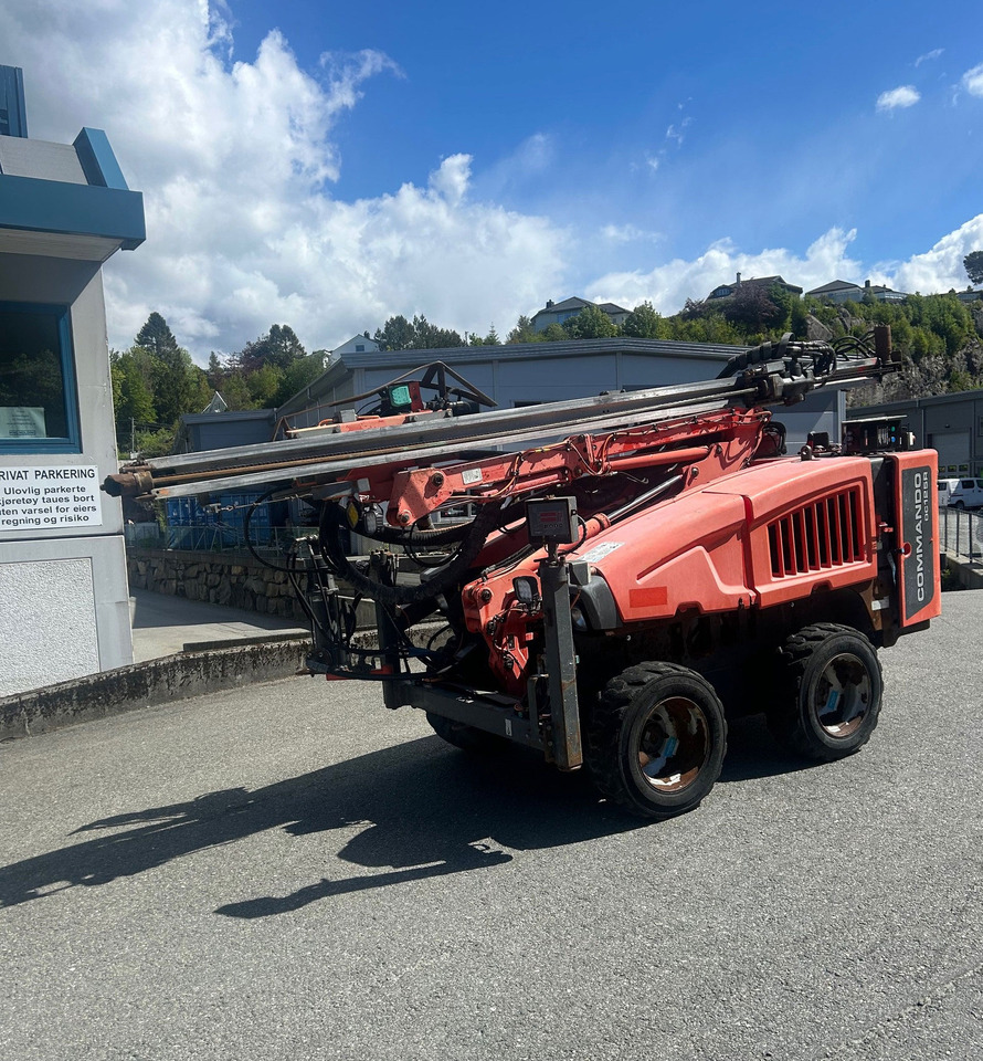 Sandvik Commando DC125R - Бурова установка: фото 2 Sandvik Commando DC125R - Бурова установка: фото 2