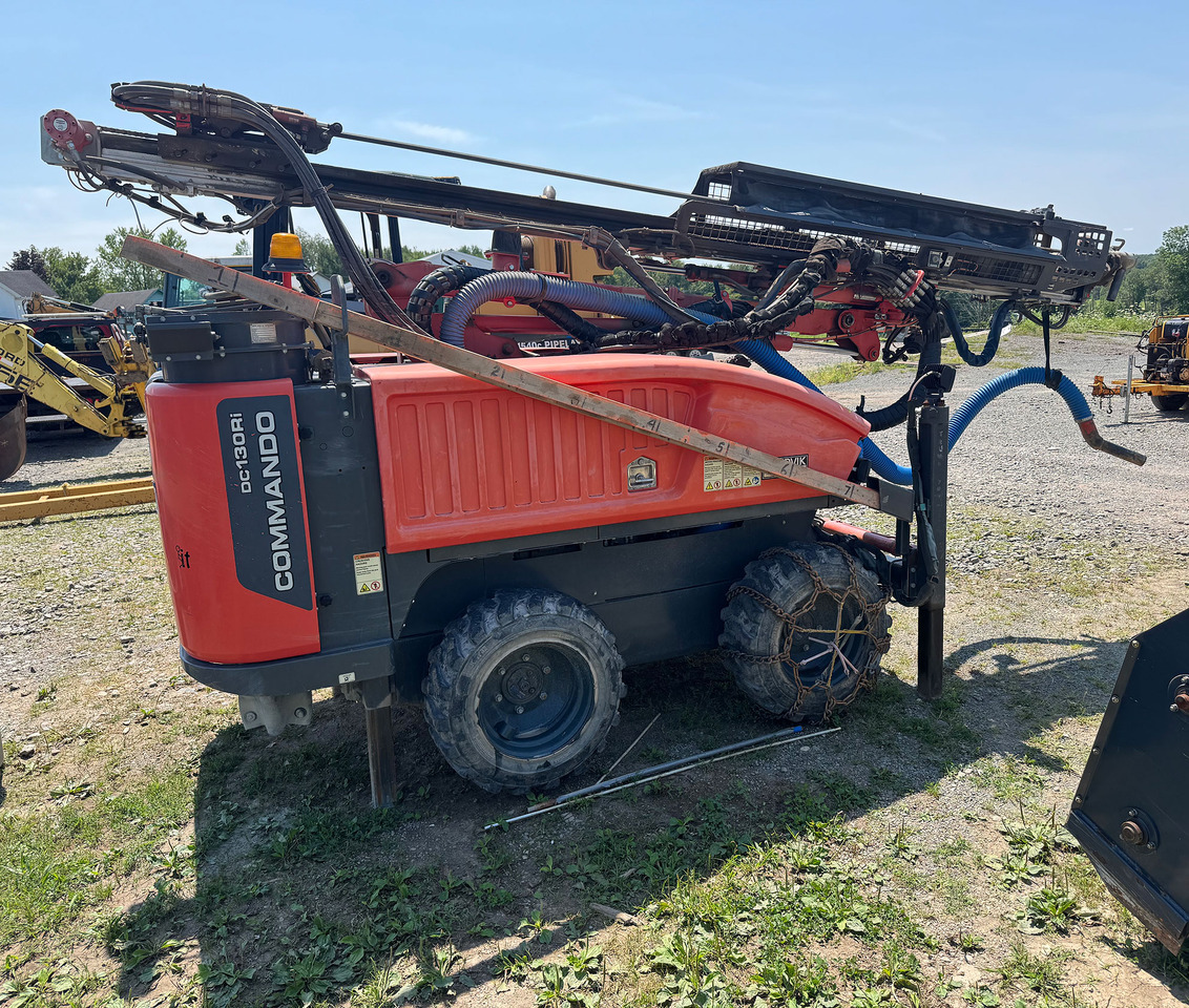 Sandvik Commando DC130Ri - Бурова установка: фото 1 Sandvik Commando DC130Ri - Бурова установка: фото 1