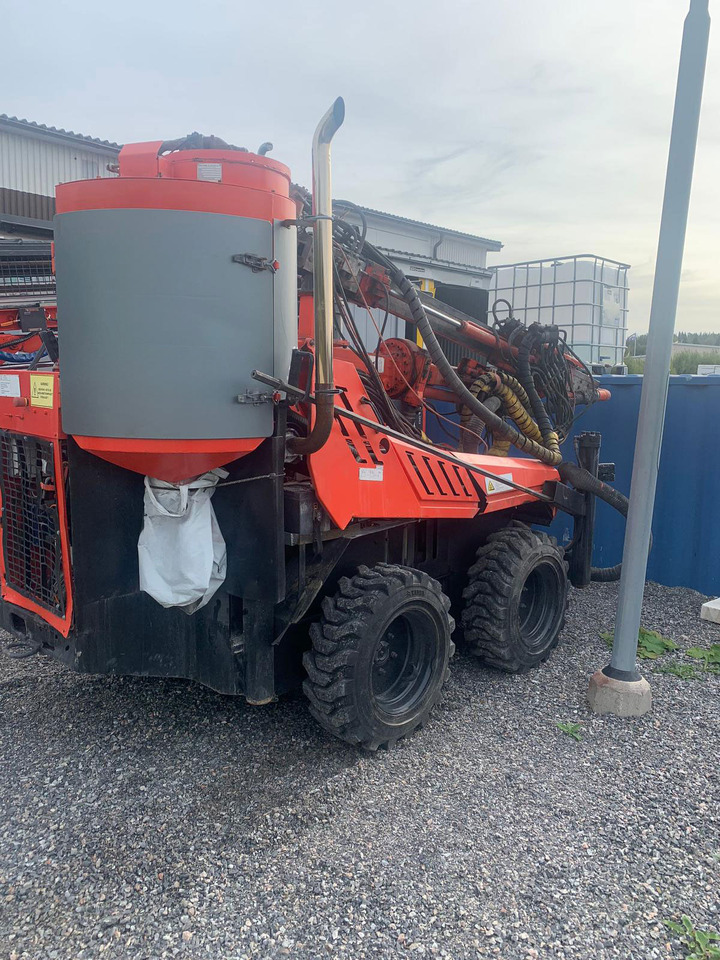 Sandvik DC122R - Бурова установка: фото 1 Sandvik DC122R - Бурова установка: фото 1