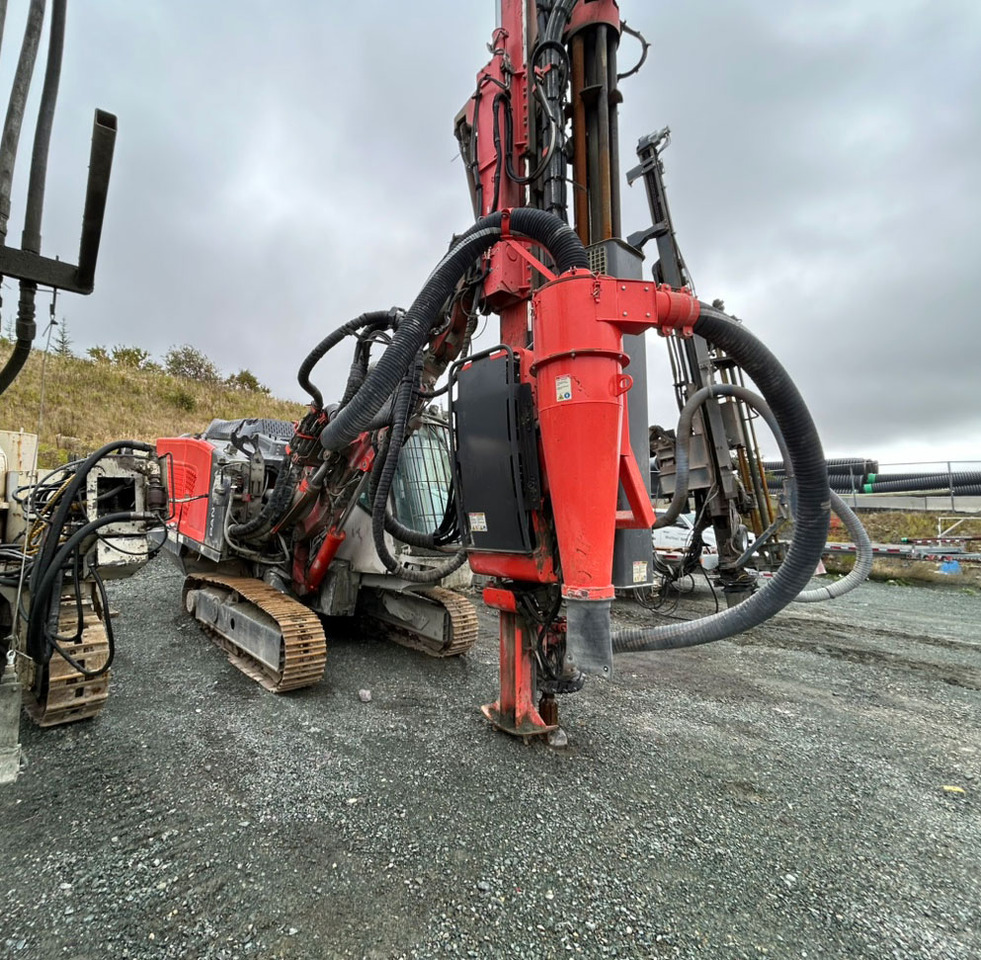 Sandvik DP1600i - Бурова установка: фото 4 Sandvik DP1600i - Бурова установка: фото 4