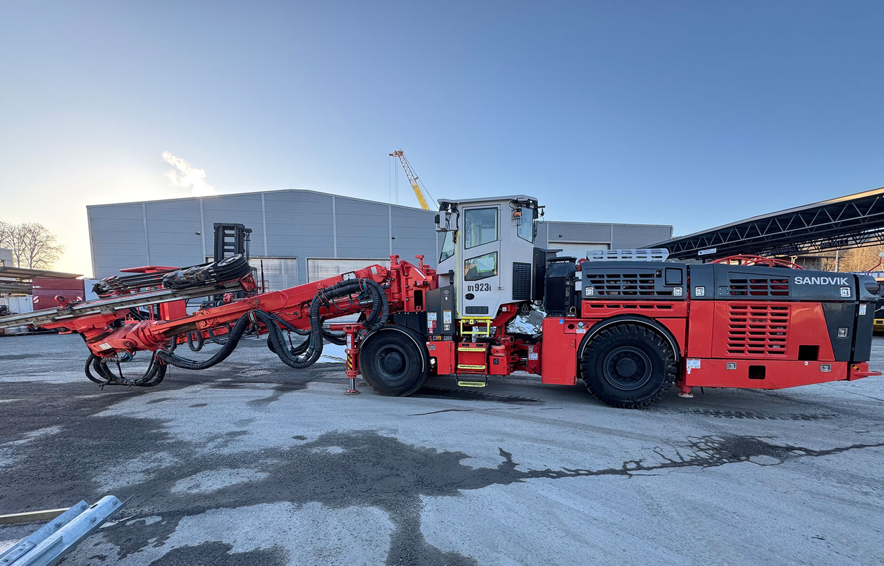 Sandvik DT923I - Установка для горизонтального буріння: фото 4 Sandvik DT923I - Установка для горизонтального буріння: фото 4