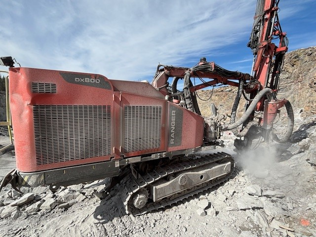 Sandvik DX800 - Бурова установка: фото 3 Sandvik DX800 - Бурова установка: фото 3