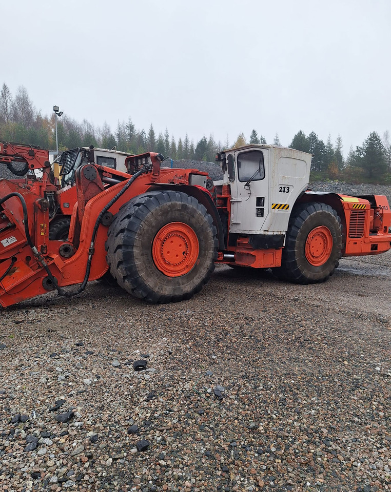 Sandvik LH517 - Гірничодобувна техніка: фото 3 Sandvik LH517 - Гірничодобувна техніка: фото 3