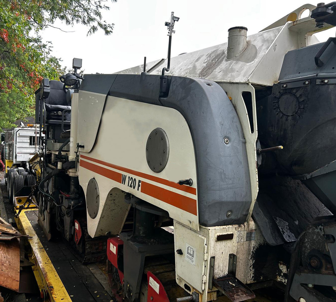 Wirtgen W 120 F - Дорожня фреза: фото 4 Wirtgen W 120 F - Дорожня фреза: фото 4