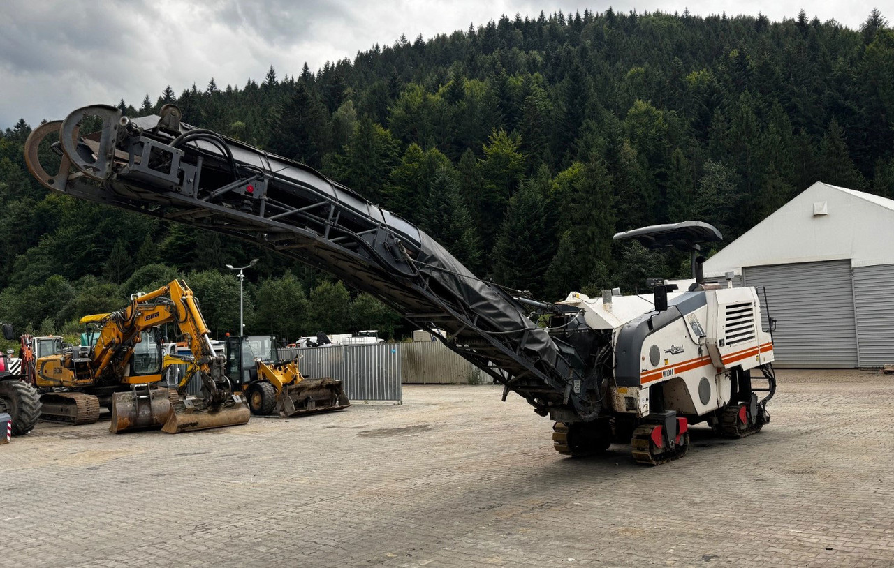 Wirtgen W 130 F - Дорожня фреза: фото 2 Wirtgen W 130 F - Дорожня фреза: фото 2