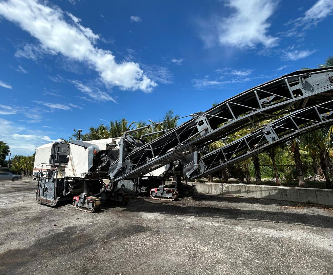 Wirtgen W 200 - Дорожня фреза: фото 1 Wirtgen W 200 - Дорожня фреза: фото 1
