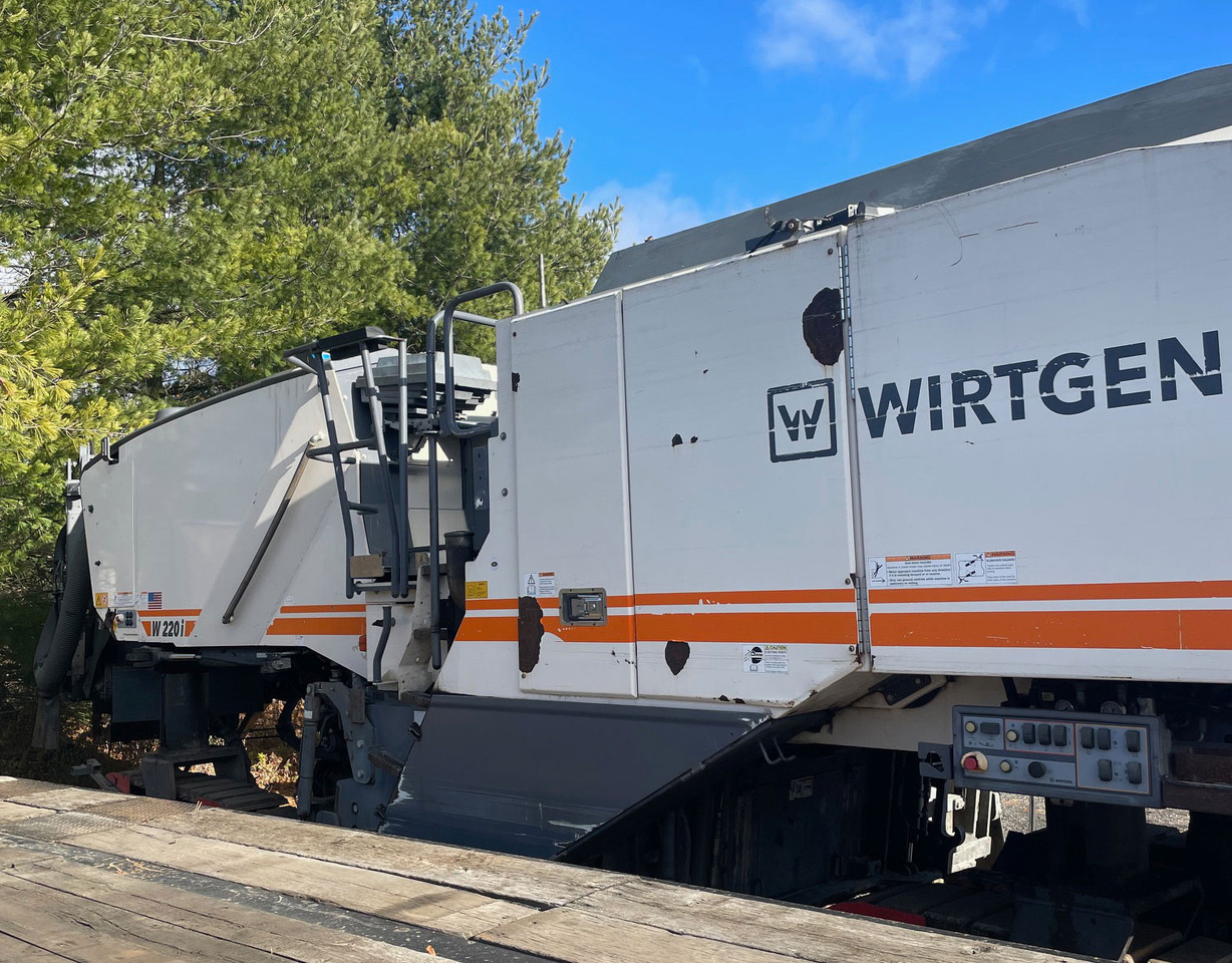 Wirtgen W 220 I - Дорожня фреза: фото 3 Wirtgen W 220 I - Дорожня фреза: фото 3