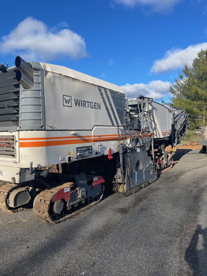 Wirtgen W 220 - Дорожня фреза: фото 2 Wirtgen W 220 - Дорожня фреза: фото 2