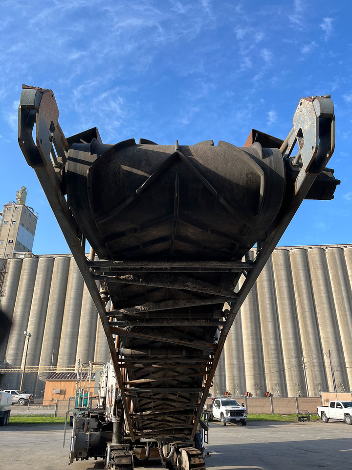 Wirtgen W 2200 - Дорожня фреза: фото 4 Wirtgen W 2200 - Дорожня фреза: фото 4