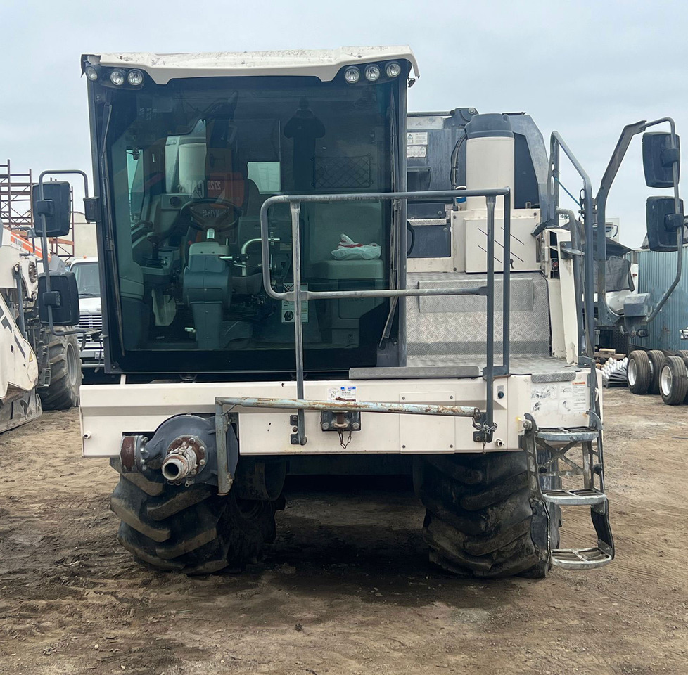 Wirtgen WR 240 I - Cтабілізатор грунту: фото 3 Wirtgen WR 240 I - Cтабілізатор грунту: фото 3