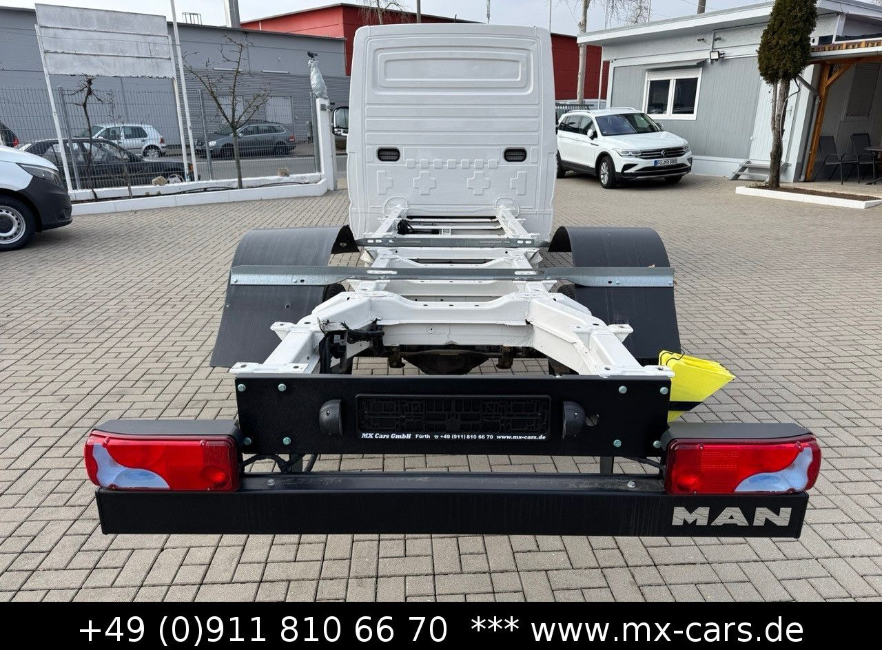 Комерційний автомобіль MAN TGE 5.180 Chassis 3,5 t - 5,0 t. - 2 Stück 3.180: фото 6
