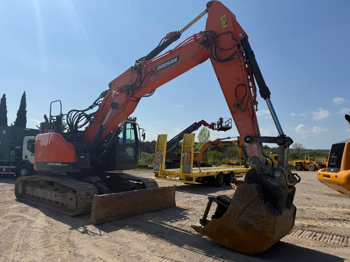 Doosan DX235LCR - Гусеничний екскаватор: фото 2 Doosan DX235LCR - Гусеничний екскаватор: фото 2