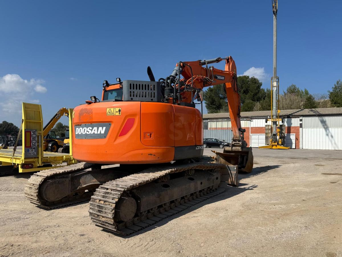 Doosan DX235LCR - Гусеничний екскаватор: фото 3 Doosan DX235LCR - Гусеничний екскаватор: фото 3