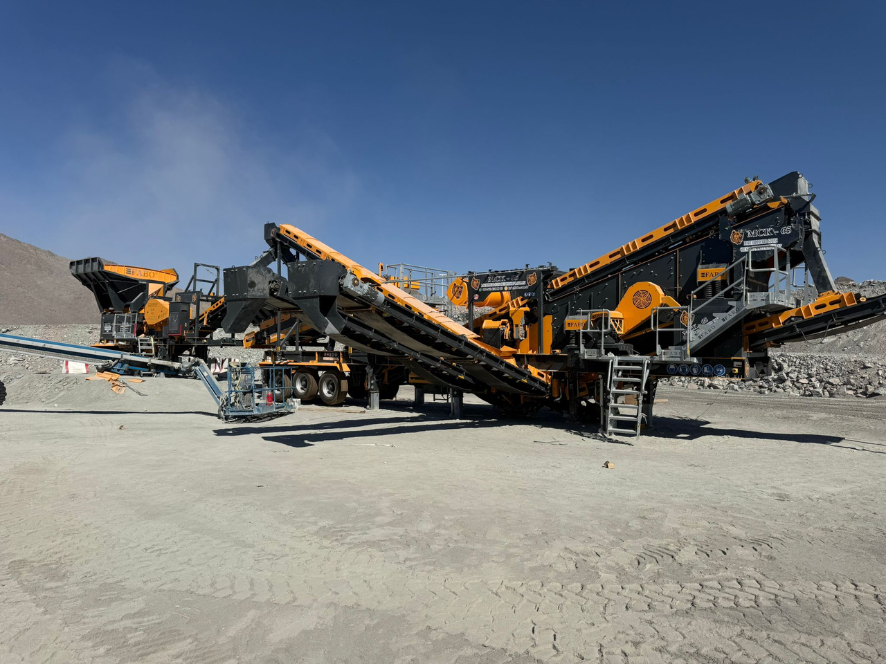 Новий Мобільна дробарка FABO Mobile crusher: фото 7 Новий Мобільна дробарка FABO Mobile crusher: фото 7