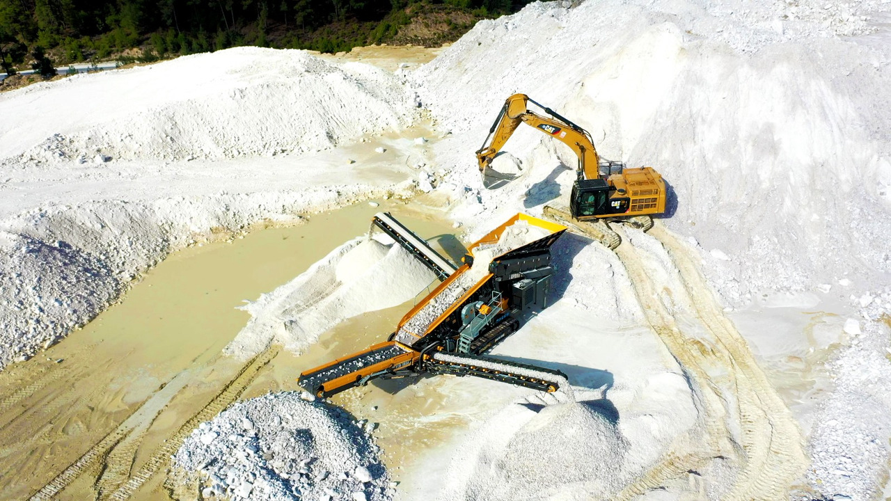 FABO Mobile crusher - Мобільна дробарка: фото 4 FABO Mobile crusher - Мобільна дробарка: фото 4