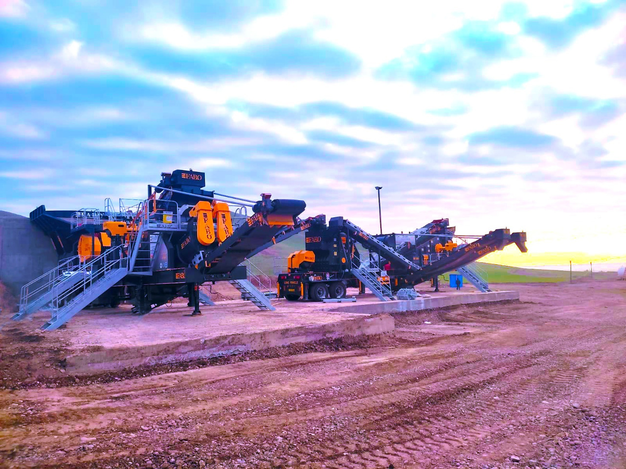 FABO Mobile crusher - Мобільна дробарка: фото 2 FABO Mobile crusher - Мобільна дробарка: фото 2