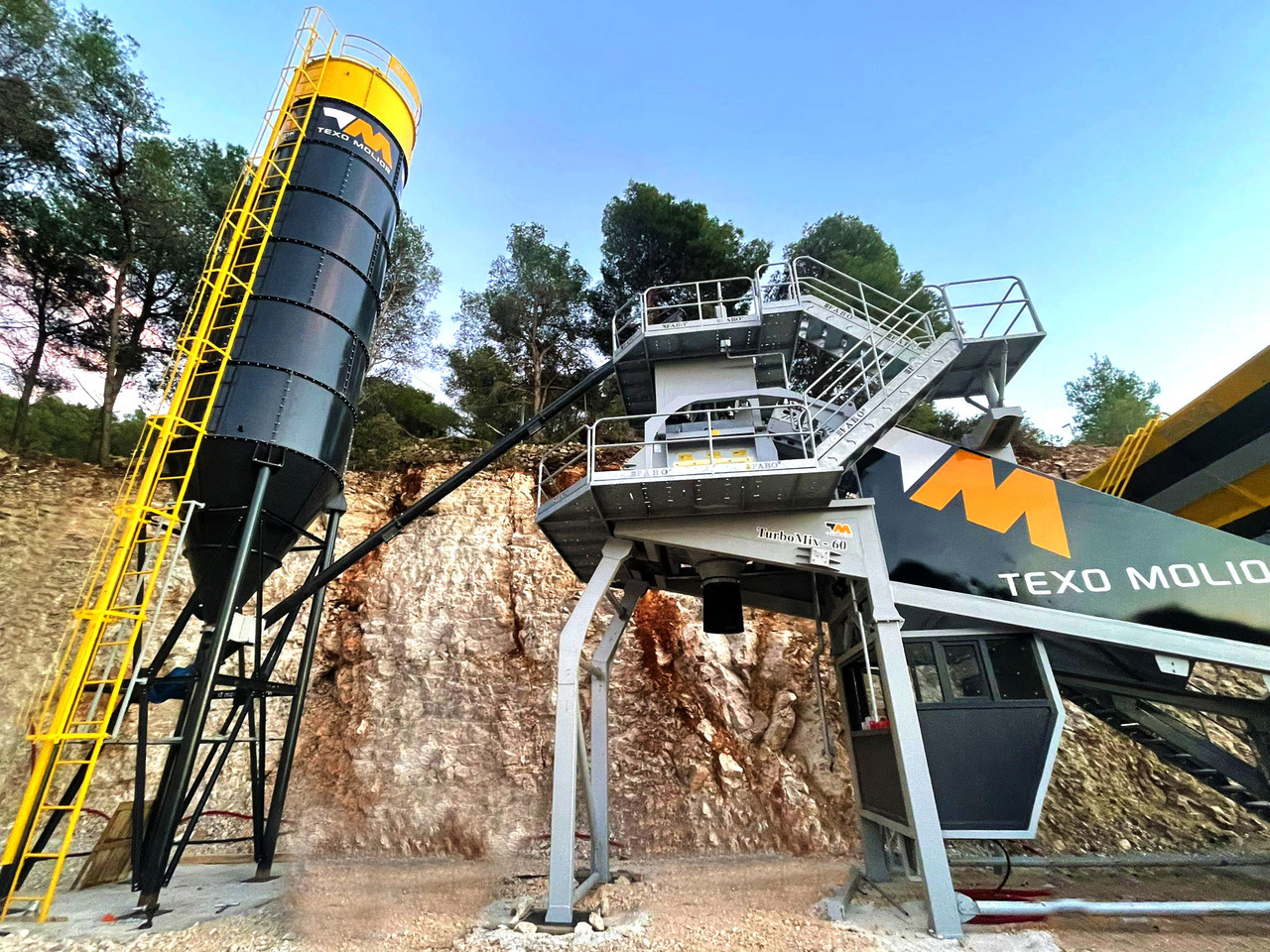 FABO mobile concrete batching plant - Бетонний завод: фото 1 FABO mobile concrete batching plant - Бетонний завод: фото 1