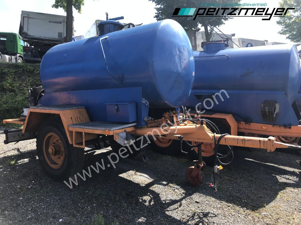 BATHE 1 Achs Anhänger Bitum / Teerkocher - 2,8 m³ Hatz Diesel-Motor 1 D 42 Z - Причіп цистерна: фото 4 BATHE 1 Achs Anhänger Bitum / Teerkocher - 2,8 m³ Hatz Diesel-Motor 1 D 42 Z - Причіп цистерна: фото 4