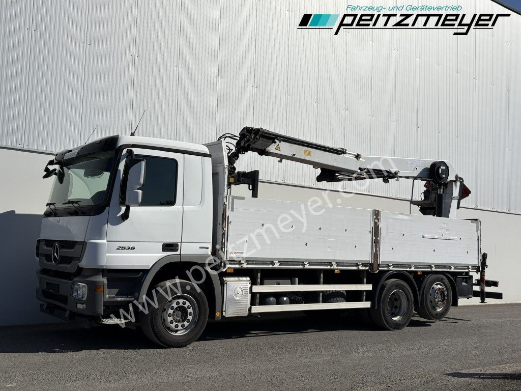 MERCEDES-BENZ Actros 2536 LL Pritsche HMF Heckkran m. Zange Baustoff - Бортова вантажівка/ Платформа, Вантажівка з маніпулятором: фото 1 MERCEDES-BENZ Actros 2536 LL Pritsche HMF Heckkran m. Zange Baustoff - Бортова вантажівка/ Платформа, Вантажівка з маніпулятором: фото 1