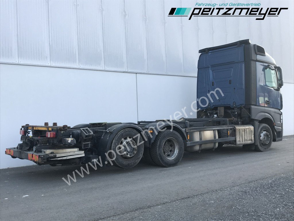 MERCEDES-BENZ Actros 2542 LL BDF Getriebe+Retarder+AGR NEU Retarder + Getriebe neu - Контейнеровоз/ Змінний кузов вантажівка: фото 4 MERCEDES-BENZ Actros 2542 LL BDF Getriebe+Retarder+AGR NEU Retarder + Getriebe neu - Контейнеровоз/ Змінний кузов вантажівка: фото 4
