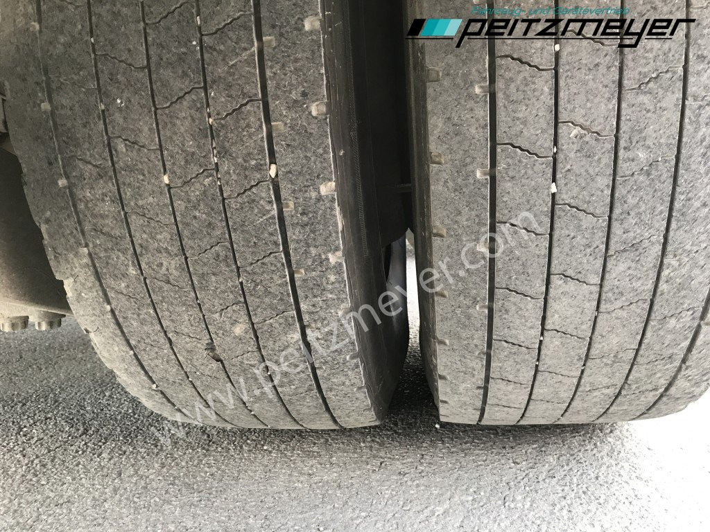 Бортова вантажівка/ Платформа, Вантажівка з маніпулятором MERCEDES-BENZ Antos 2536 LL Pritsche HMF 2110-L5 5 fach Ausschub mit Steinzange: фото 37