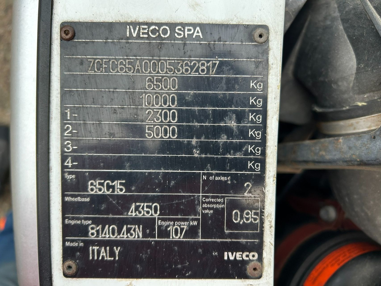 Вантажівка з закритим кузовом Iveco Daily 65 65 C 15 / laadklep 750 kg / apk 7-2026 / only 82068 km / bak H 237 B 226 L 417: фото 9