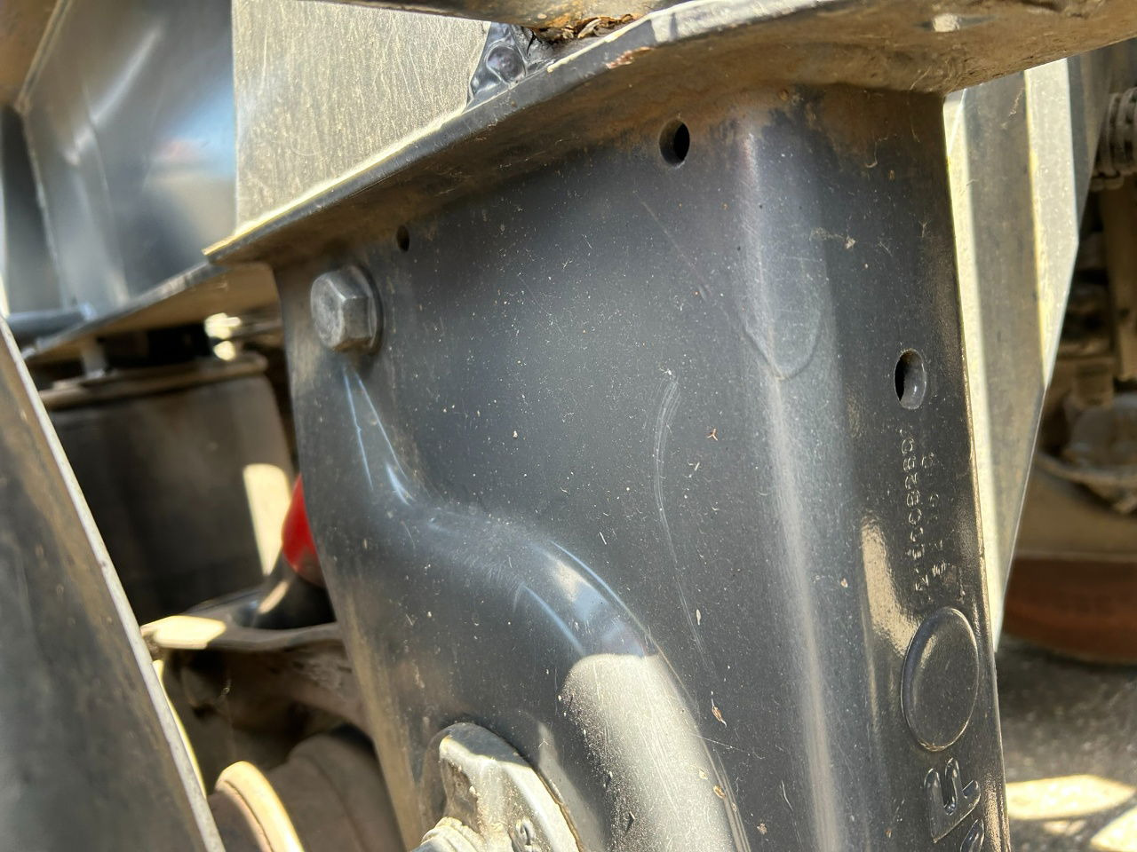 Mafa 2 x in stock 20 ft tipping chassis / disc brakes / lifting axle / alcoa wheels - Контейнеровоз/ Змінний кузов напівпричіп: фото 5 Mafa 2 x in stock 20 ft tipping chassis / disc brakes / lifting axle / alcoa wheels - Контейнеровоз/ Змінний кузов напівпричіп: фото 5