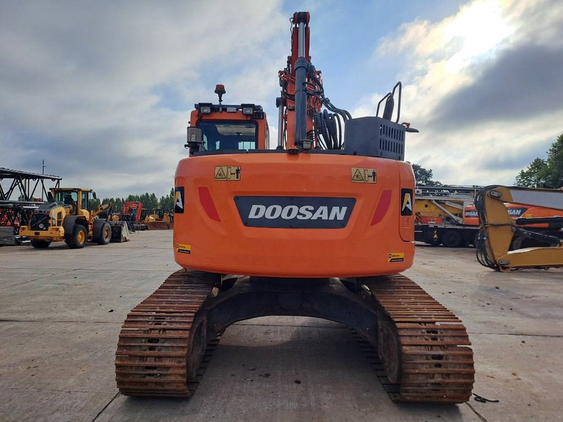 Doosan DX 235 LCR-5 - Гусеничний екскаватор: фото 3 Doosan DX 235 LCR-5 - Гусеничний екскаватор: фото 3