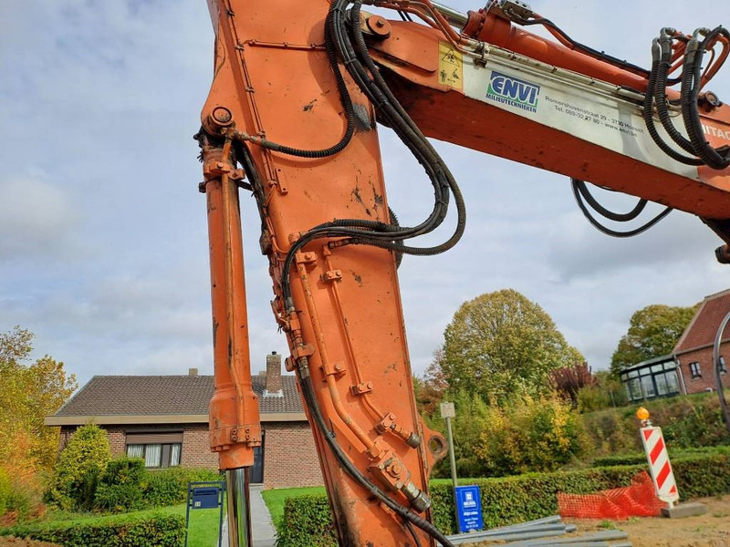 Гусеничний екскаватор Hitachi ZX135US: фото 8 Гусеничний екскаватор Hitachi ZX135US: фото 8