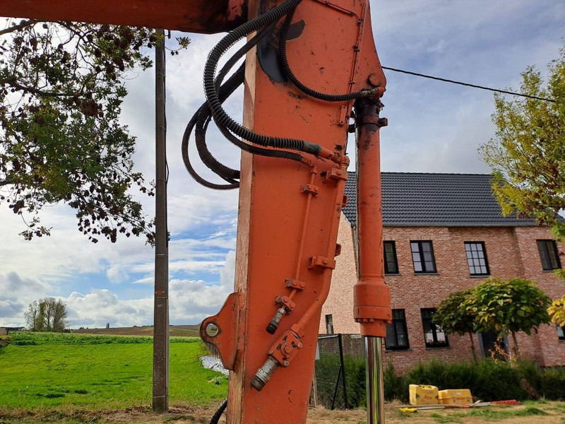 Гусеничний екскаватор Hitachi ZX135US: фото 9 Гусеничний екскаватор Hitachi ZX135US: фото 9