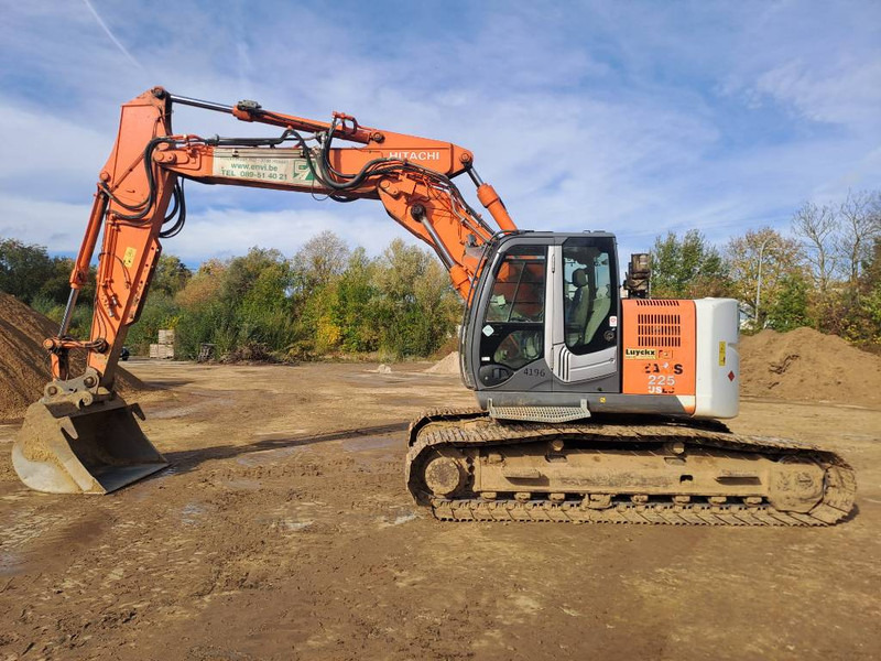 Hitachi ZX225USLC-3 - Гусеничний екскаватор: фото 1 Hitachi ZX225USLC-3 - Гусеничний екскаватор: фото 1
