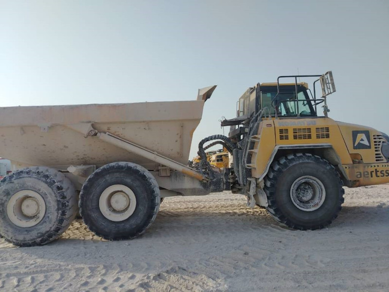 Komatsu HM400-3R (4 pieces available in Abu Dhabi) - Шарнірний самоскид: фото 2 Komatsu HM400-3R (4 pieces available in Abu Dhabi) - Шарнірний самоскид: фото 2