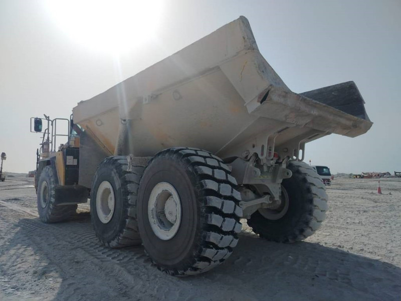 Komatsu HM400-3R (4 pieces available in Abu Dhabi) - Шарнірний самоскид: фото 4 Komatsu HM400-3R (4 pieces available in Abu Dhabi) - Шарнірний самоскид: фото 4