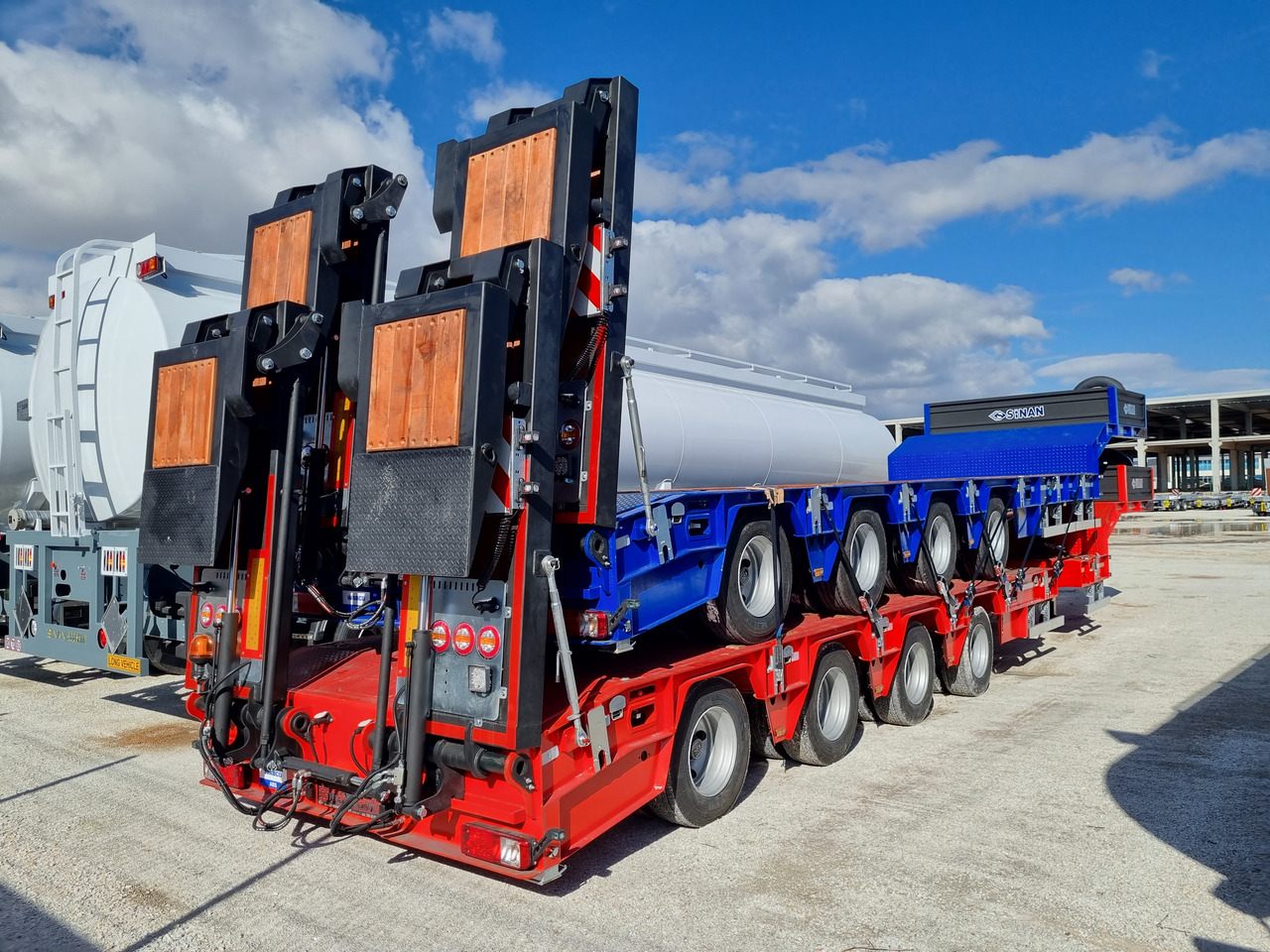 Sinan Tanker Lowbed - Низькорамна платформа напівпричіп: фото 5 Sinan Tanker Lowbed - Низькорамна платформа напівпричіп: фото 5