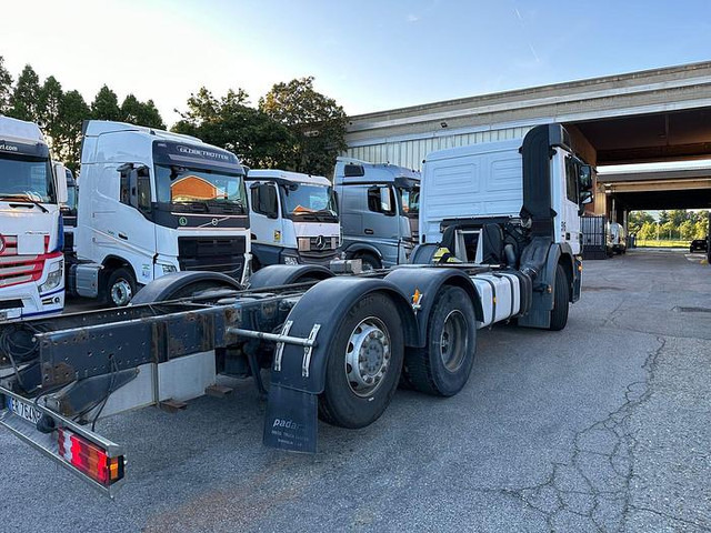 Mercedes-Benz ACTROS 2532 - Вантажівка шасі: фото 4 Mercedes-Benz ACTROS 2532 - Вантажівка шасі: фото 4